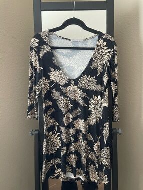 Novella Royale Owen mini dress